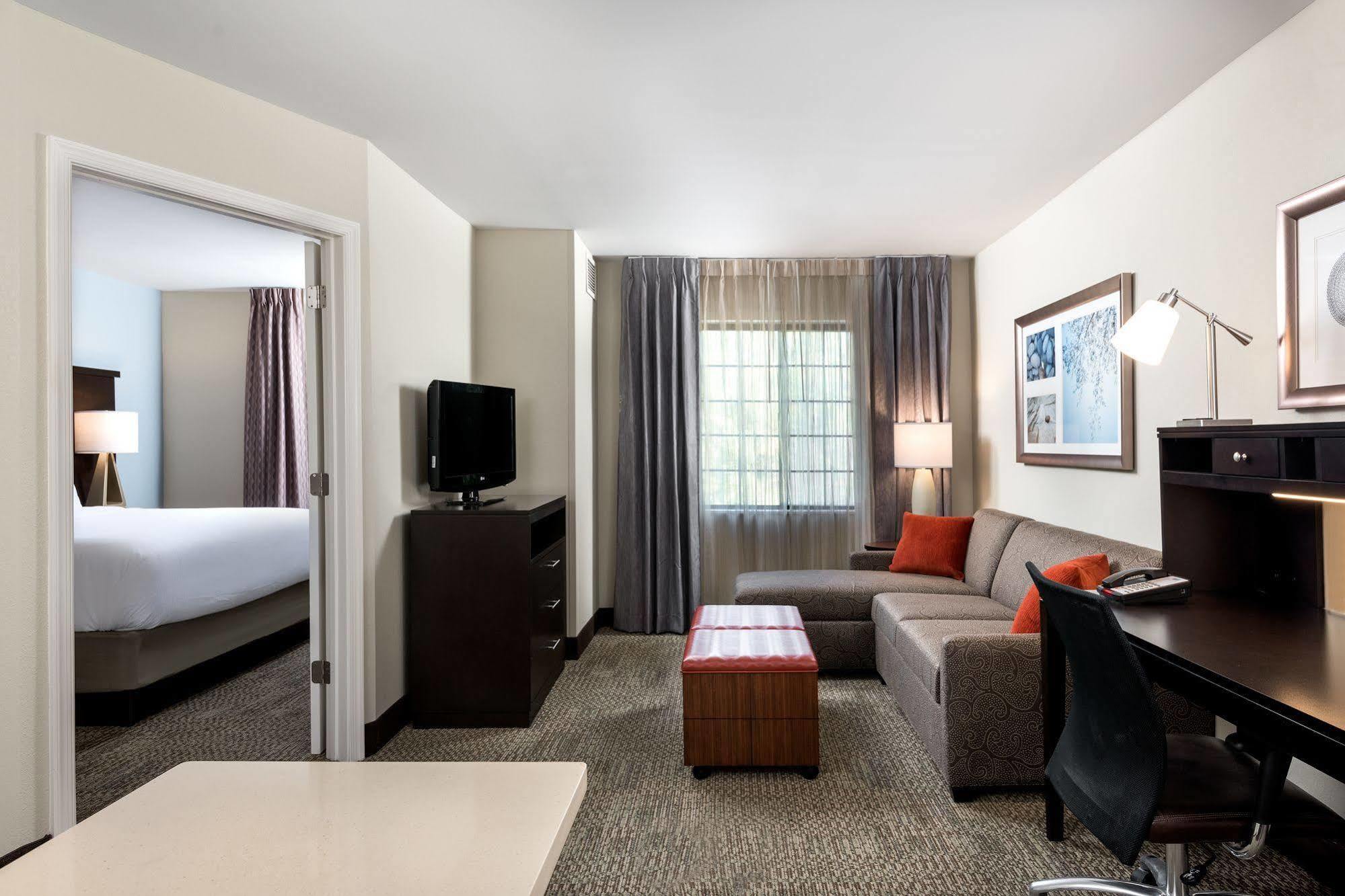 Hotel Staybridge Dulles Airport By Ihg Chantilly