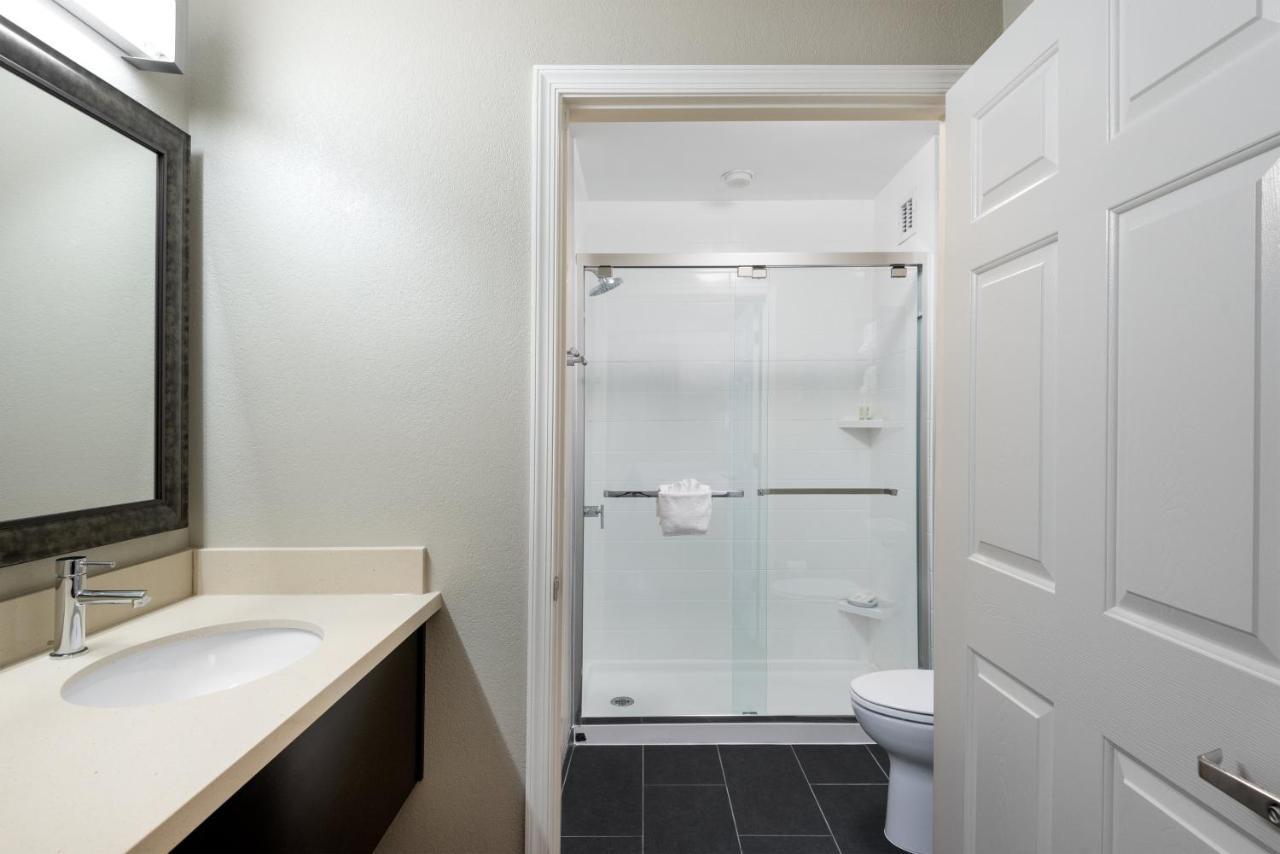 Staybridge Dulles Airport By Ihg